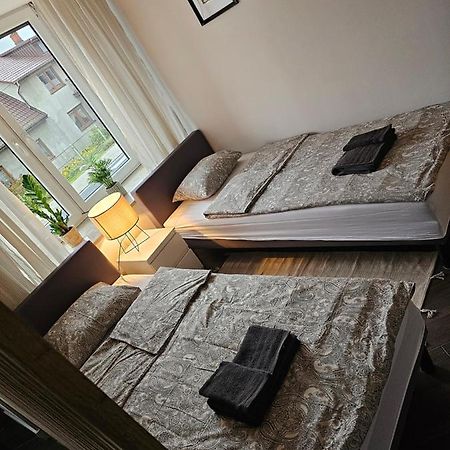 Chelosiowy Apartament Targi Kielce Jaworznia Ngoại thất bức ảnh