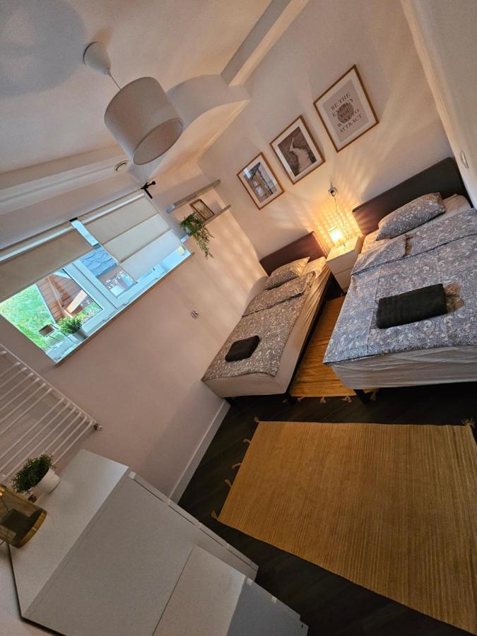 Chelosiowy Apartament Targi Kielce Jaworznia Ngoại thất bức ảnh